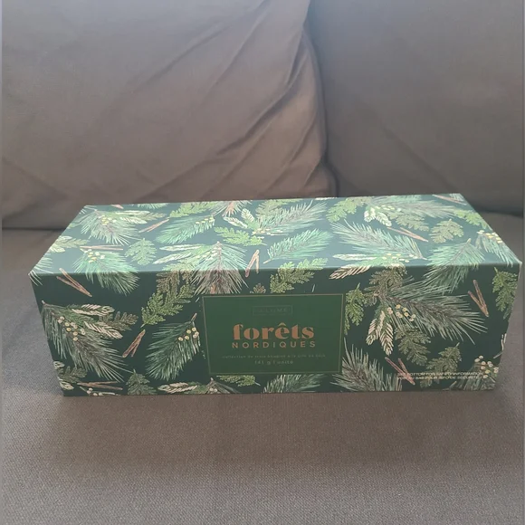 Illume Northern Woods Candle Gift Box, Set of 3 🕯 - Picture 2 of 4